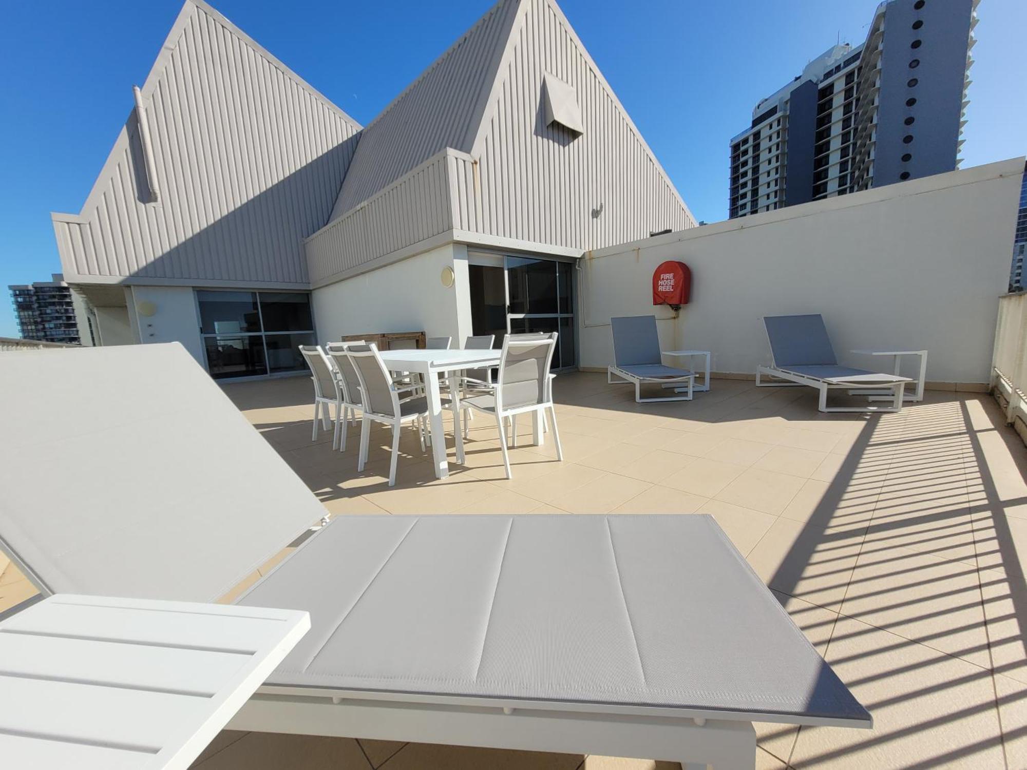 Surfers Chalet Gold Coast Exterior photo