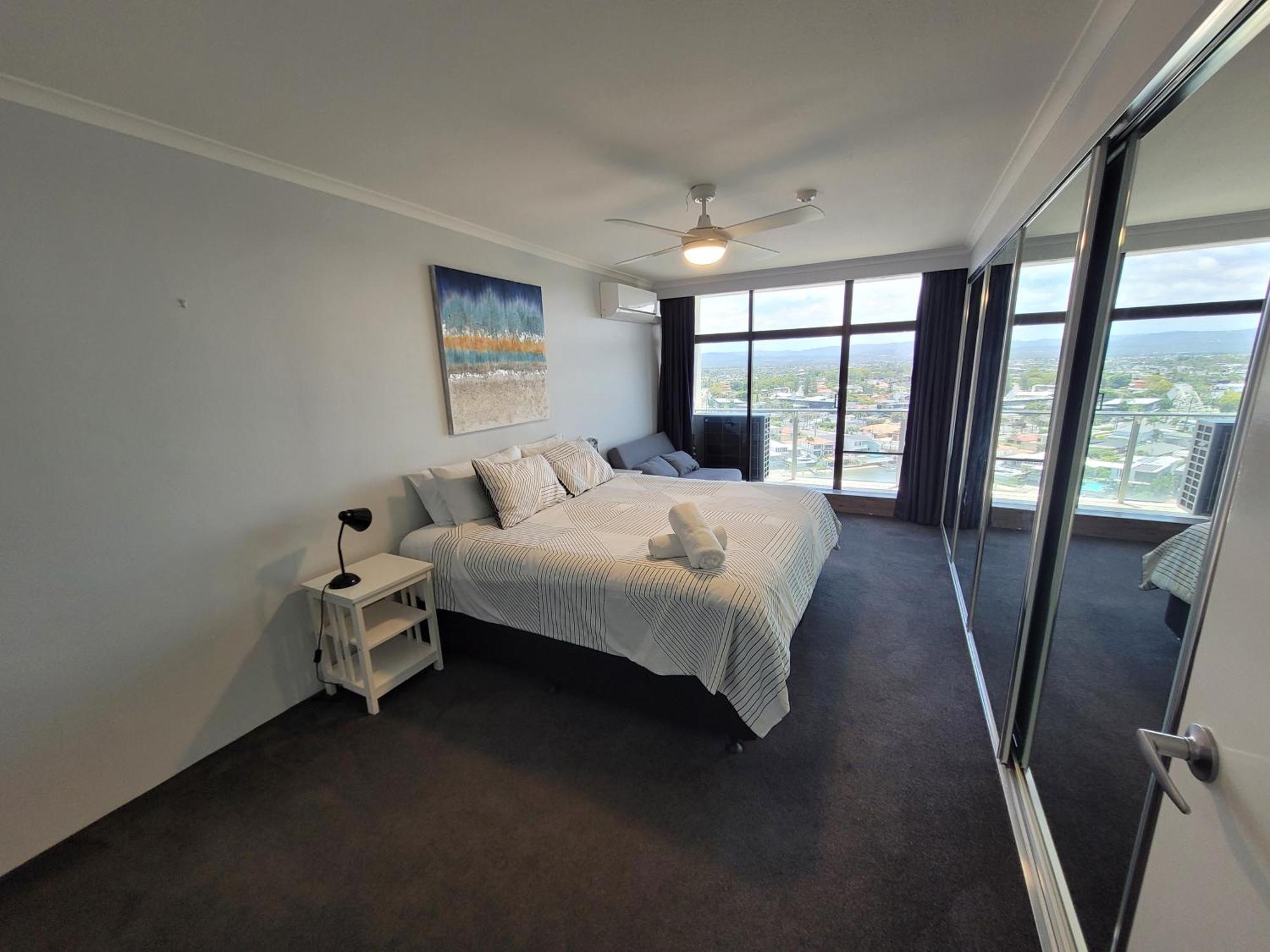 Surfers Chalet Gold Coast Room photo