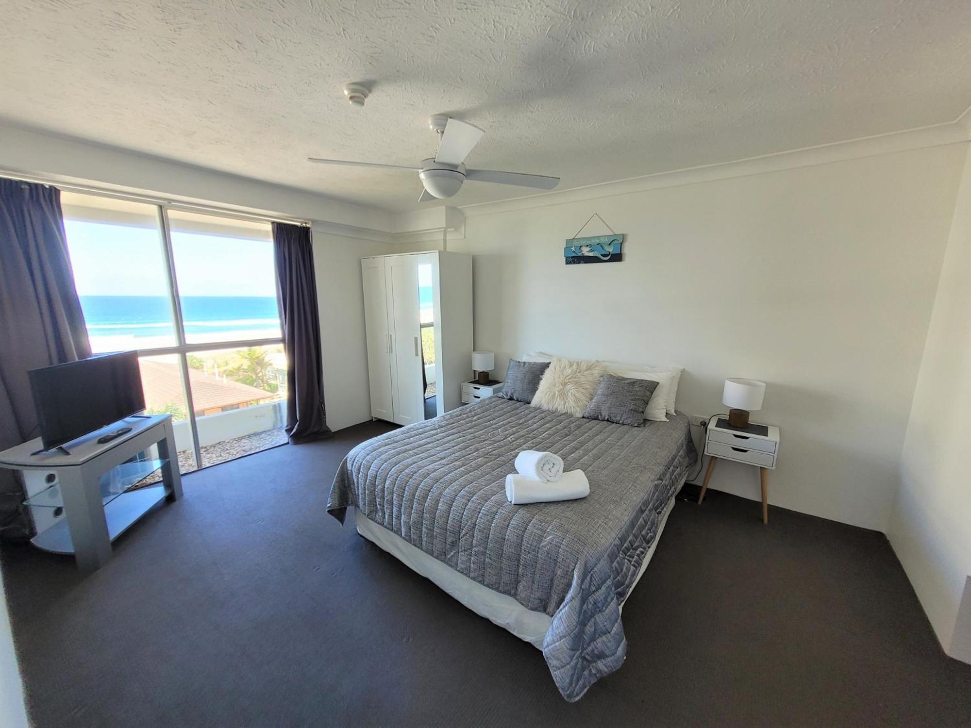 Surfers Chalet Gold Coast Room photo