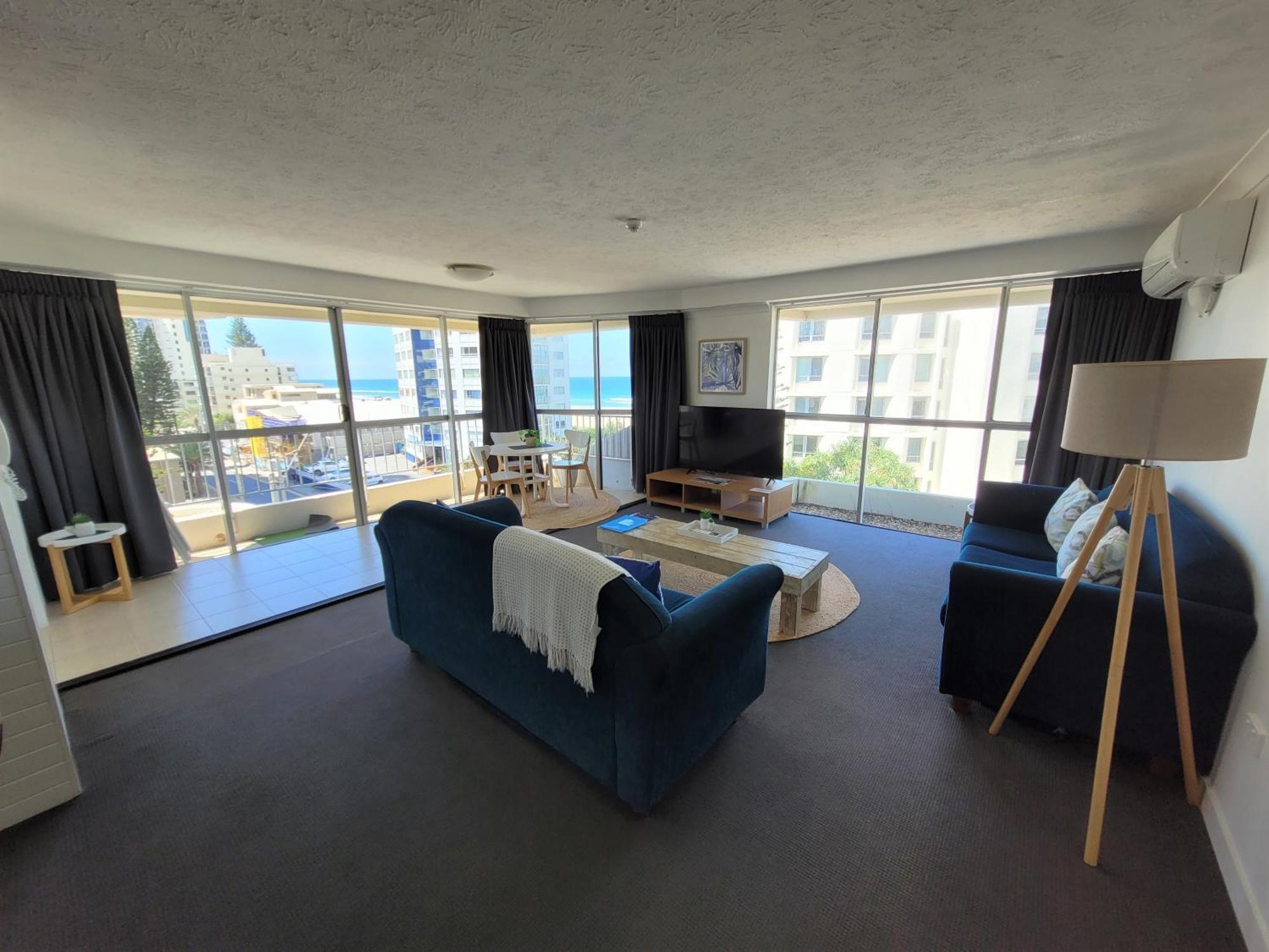 Surfers Chalet Gold Coast Room photo