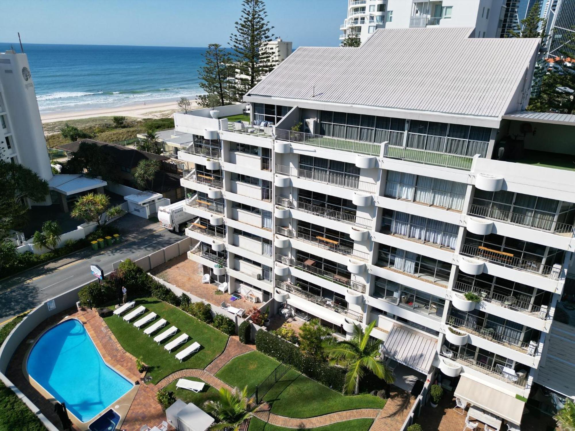 Surfers Chalet Gold Coast Exterior photo